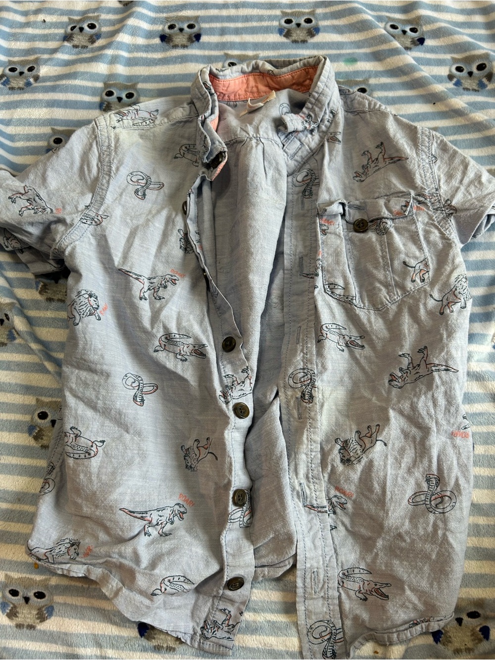 Cat & Jack Light Blue Short-Sleeve Button-Up Shirt with Dino Print